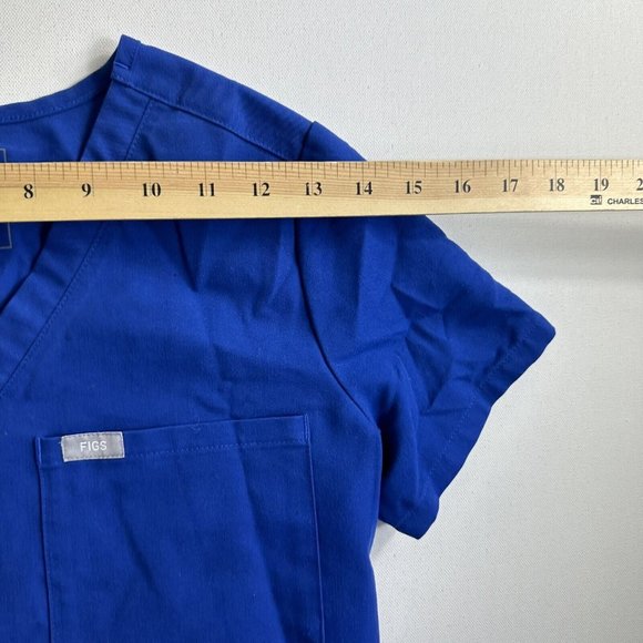 Figs Catarina Single Pocket Solid Blue Scrub Top Womens Size XXS Uniform  - Picture 9 of 10